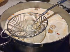 -尚尚仙·酸汤猪手·猪肚鸡火锅(华联万柳购物中心店)