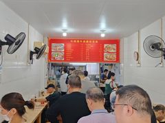 -牛师傅牛肉面(尚隆路店)