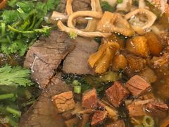 -花溪牛肉粉(八鸽岩店)