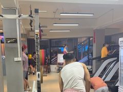 -GYMPLUS私教健身会馆(大悦城店)