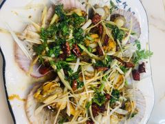 油泼扇贝-富临港·蒸汽海鲜·手抓海鲜·炒菜(栈桥店)