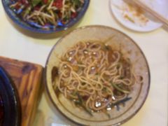 -霄汉牛三鲜湖北砂锅菜(万松园2店)