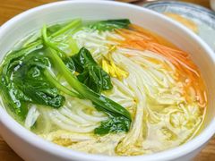 -云海肴·汽锅鸡·云南菜(天山百盛优客店)