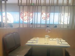 卡座-峨嵋小镇·川菜(勒泰中心店)