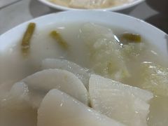-侯记双流蘸水肥肠(阆中店)