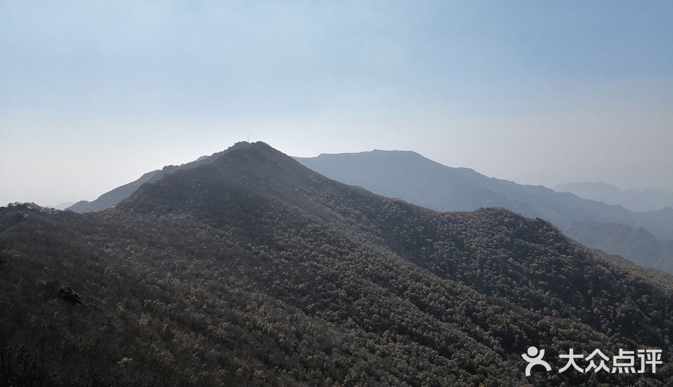 把车开上百花山