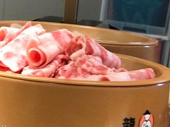 -龍歌自助小火锅(市南金茂湾店)