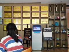 -金色印象·4K影院式足体养生(杨家坪西郊店)