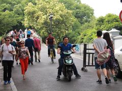 -苏堤停车场