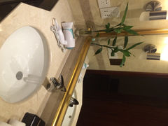 iphone_upload_pic-南京金鹰皇冠假日酒店