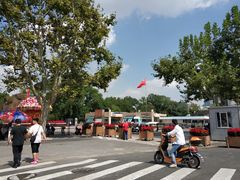 -上海市龙华烈士陵园