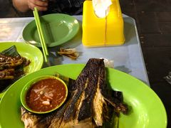 -明记烧鱼美味店