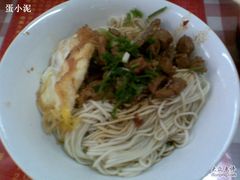 招牌辣肉面加蛋-辣肉面大王(天平路店)
