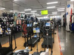 -迪卡侬(西华店)