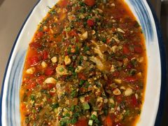 湖南腊鲢鱼-有红鸡毛店·川菜(建设路店)