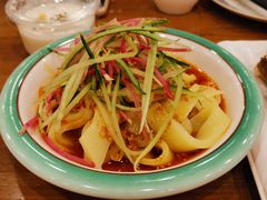 石河子的凉皮-清真·玛丽亚新疆菜主题餐厅(浙江中路店)