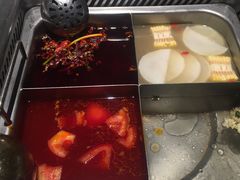 -海底捞火锅(杭州庆春路夜宵主题店)