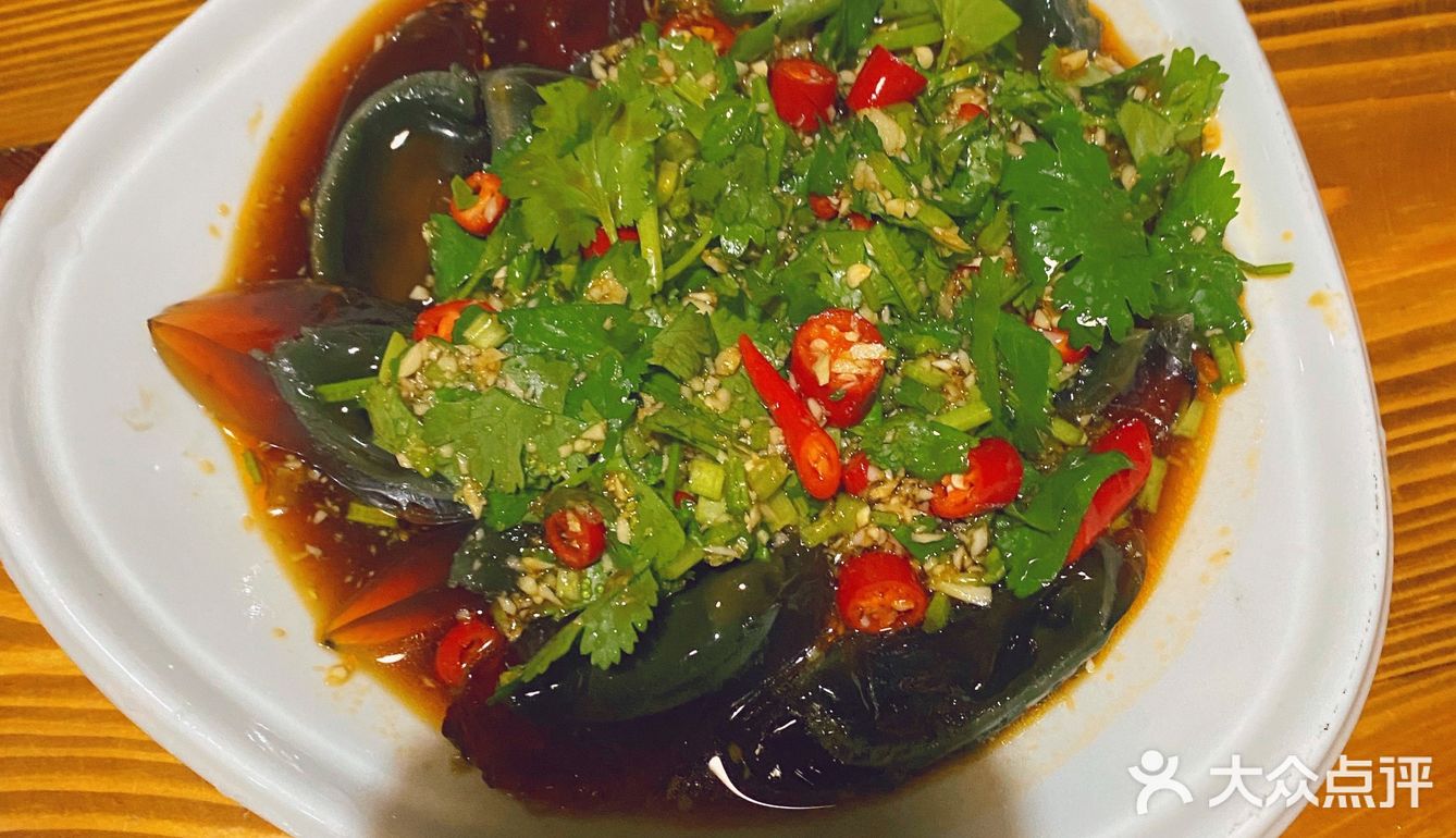 河提路美食～猪肚包鸡 汤浓味美