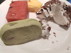 -蓝钻·国际美食海鲜自助百汇(西直门店)