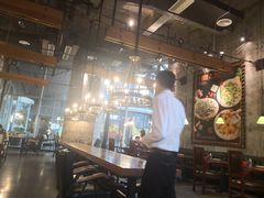 -I HOLIC艾豪丽披萨(KKone店)