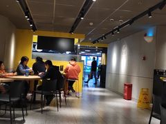 -麦当劳(中山公园龙之梦店)