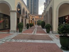 -佛罗伦萨小镇广佛名品奥特莱斯(疏港路店)