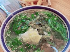 -云阿蛮云南生烫牛肉米线(奉贤路店)