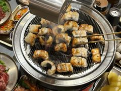 -围炉肉舍•炭烤活鳗•丹东海鲜烤肉(步行街店)