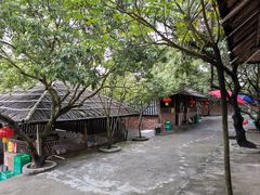 -满記土窑烧鷄波浪山莊