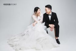 -巴黎婚纱摄影工作室