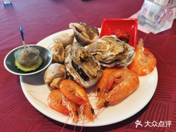 荣誉国际酒店-云顶旋转餐厅图片