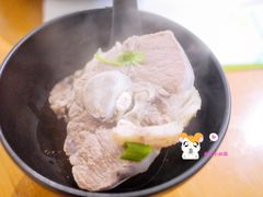 羊蝎子汤锅-陈老斯呼尔嗨吃烧烤(科巷店)