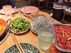 -洱火云南酸菜牛肉火锅(石景山当代商城店)