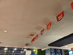 -顶峰夜宴·龙虾烧烤大排档(九江学院店)