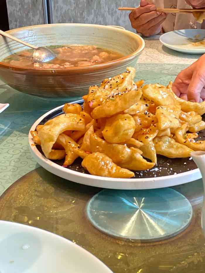 宴宾楼(太古街店)-"一家很有年代感的店,到处都弥漫着老道外复.