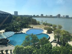 -上海滴水湖皇冠假日酒店