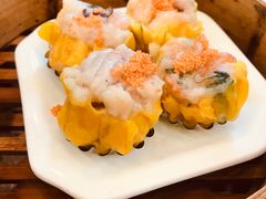 蟹黄鲜虾蒸烧卖-龙的酒楼·手工早茶·顺德菜(近良路店)