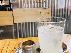啡仔笑（荔枝美式苏打）-无牌咖啡&酒馆