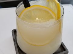 -UNI UNI(环亚凯瑟琳店)