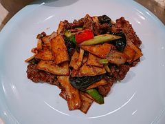 碧绿菌菇炒牛肉-文兴酒家(晶品店)