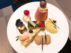 -大中华希尔顿酒店-念自助餐·嗨啤·小龙虾