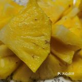 闻起来没有那么浓郁的果香味，但是吃起来是甜的