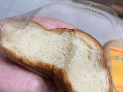 -沁屋面包店(人民东路店)