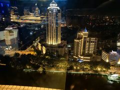 -云顶旋转自助景观餐厅