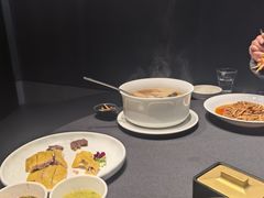 -铜锣湾·有麝自然香(渝北财富中心店)