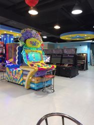 -蹦蹦乐园(南桥百联店)