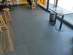 -麦当劳(西客站店)