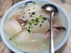萝卜炖筒骨-梁家大院•农家菜(昆山会展中心店)