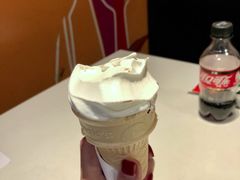香草冰淇淋-麦当劳(欧亚卖场店)
