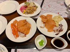 三文鱼刺身-四海一家自助餐(益田假日广场店)